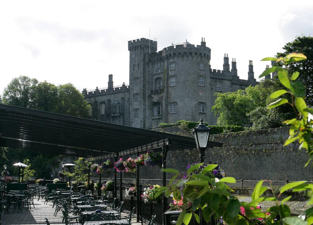 Kilkenny River Court Hotel Eksteriør bilde